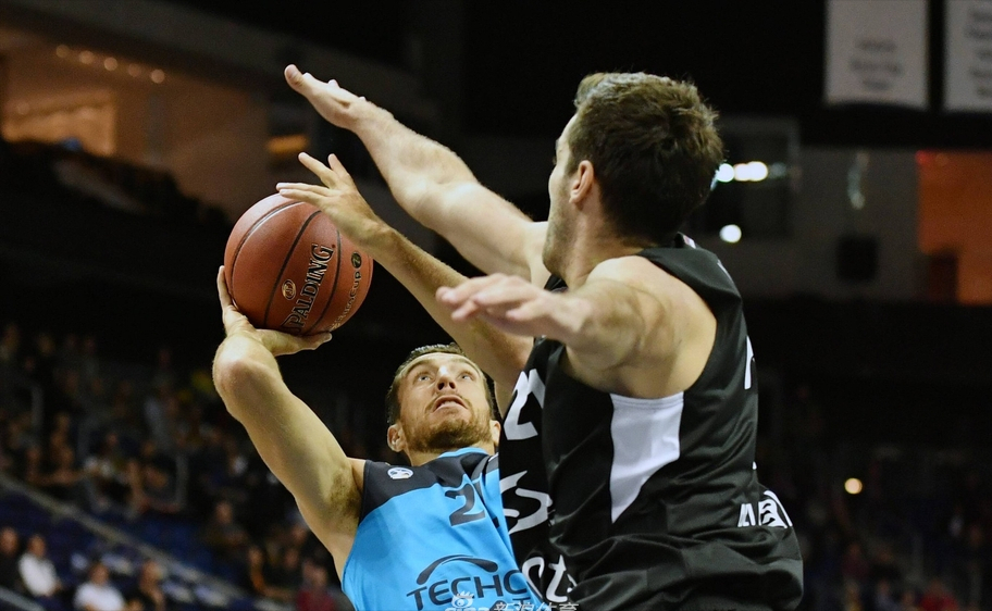 冲刺阶段突围战来临;马卡比特拉维夫围绕意大利杯火线驰援;压力陡增;训练强度显著提升的简单介绍 冲刺阶段突围战来临;马卡比特拉维夫围绕意大利杯火线驰援;压力陡增;训练强度显著提升的简单介绍