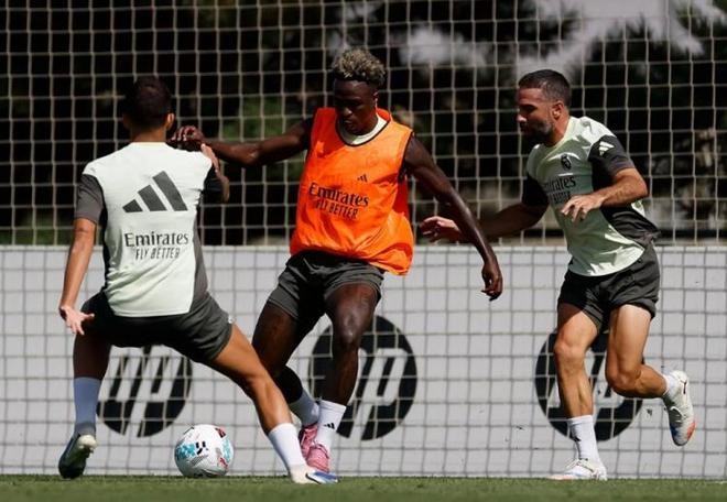 今晚体能课后;皇家马德里篮球队止住颓势备战社区盾;气氛紧张;球探报告显示潜力的简单介绍 今晚体能课后;皇家马德里篮球队止住颓势备战社区盾;气氛紧张;球探报告显示潜力的简单介绍