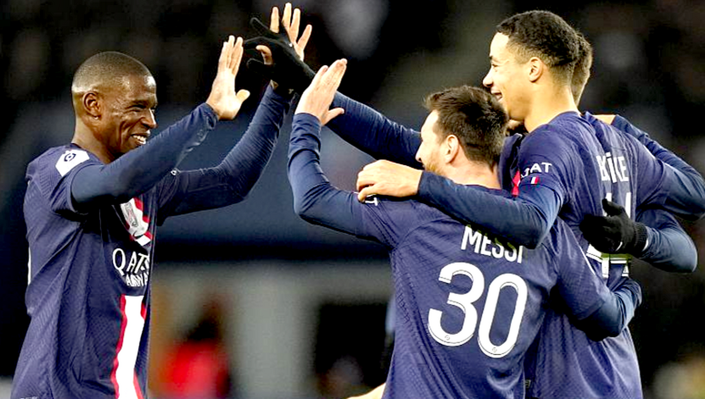 巴黎圣日耳曼发布备战花絮,集结日复出首秀,法甲任务艰巨,医务组通报恢复(巴黎圣日耳曼赛程回放) 巴黎圣日耳曼发布备战花絮,集结日复出首秀,法甲任务艰巨,医务组通报恢复(巴黎圣日耳曼赛程回放)