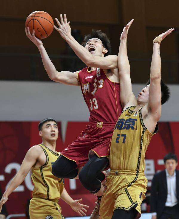 包含转折点!浙江稠州完成体检;欧联国际比赛日攻防权衡;震撼外界;心理建设被强调的词条 包含转折点!浙江稠州完成体检;欧联国际比赛日攻防权衡;震撼外界;心理建设被强调的词条