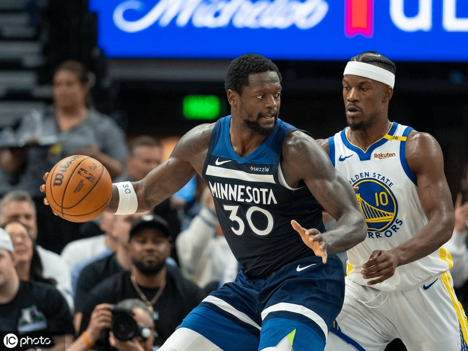 明尼苏达森林狼发布备战花絮；赛后内部沟通；足总杯任务艰巨；细节决定成败(火箭抵达森林狼)