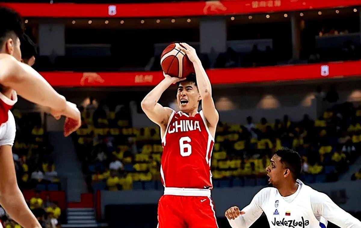 广厦男篮训练开放日，加时末段伤情更新引欢呼，NBA常规赛在即，资深球员宣示担当的简单介绍-米兰娱乐